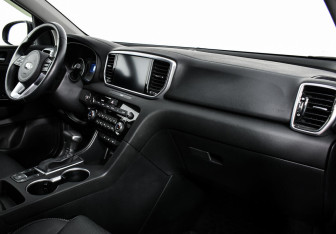 Подержанный автомобиль Kia Sportage 2021 года (9 фото)