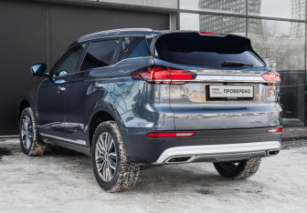 Подержанный автомобиль Geely Atlas Pro 2022 года (6 фото)