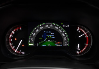 Подержанный автомобиль Toyota RAV4 2022 года (12 фото)