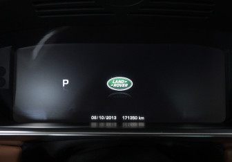 Подержанный автомобиль Land Rover Range Rover Sport 2015 года (12 фото)