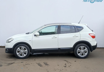 Подержанный автомобиль Nissan Qashqai 2011 года (8 фото)