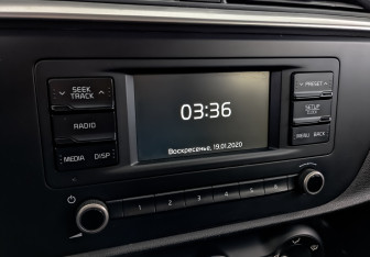 Подержанный автомобиль Kia Rio Hatchback 2021 года (25 фото)