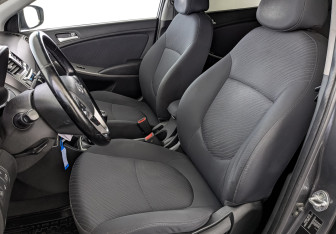 Подержанный автомобиль Hyundai Solaris Sedan 2014 года (20 фото)