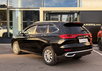 Подержанный автомобиль Haval M6 2023 года (7 фото)