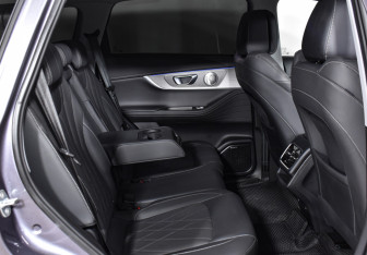 Подержанный автомобиль Chery Tiggo 8 Pro Max 2023 года (15 фото)