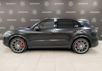 Подержанный автомобиль Porsche Cayenne 2020 года (8 фото)