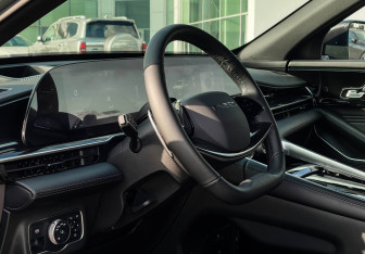 Подержанный автомобиль Exeed RX 2024 года (13 фото)