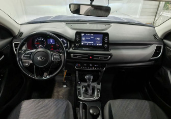 Подержанный автомобиль Kia Seltos 2020 года (11 фото)