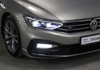 Подержанный автомобиль Volkswagen Passat Wagon 2019 года (26 фото)
