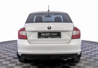 Подержанный автомобиль Skoda Rapid Liftback 2019 года (6 фото)