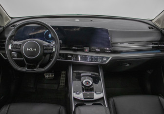 Подержанный автомобиль Kia Sportage 2024 года (12 фото)