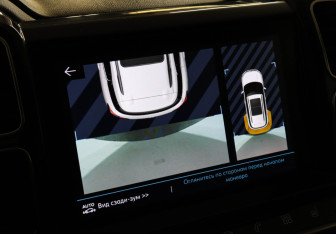 Подержанный автомобиль Citroen C5 Aircross 2019 года (13 фото)