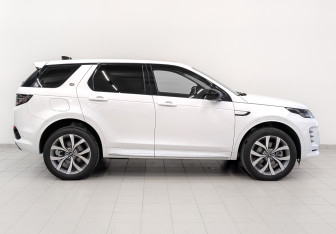 Подержанный автомобиль Land Rover Discovery Sport 2025 года (4 фото)