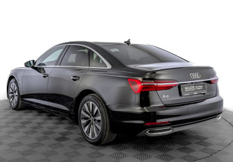Подержанный автомобиль Audi A6 Sedan 2021 года (7 фото)