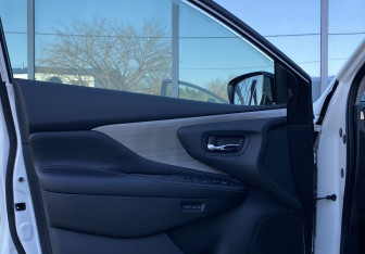 Подержанный автомобиль Nissan Murano Suv 2021 года (20 фото)