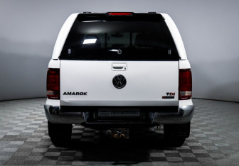 Подержанный автомобиль Volkswagen Amarok 2017 года (6 фото)