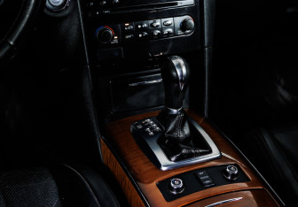 Подержанный автомобиль Infiniti QX70 2014 года (22 фото)