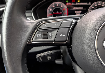 Подержанный автомобиль Audi A4 Sedan 2022 года (27 фото)