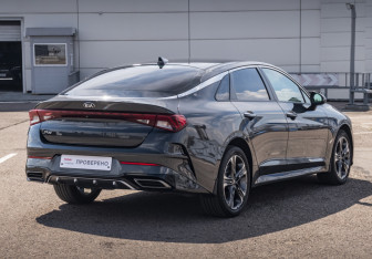 Подержанный автомобиль Kia K5 2020 года (5 фото)