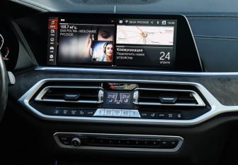 Подержанный автомобиль BMW X7 2021 года (16 фото)