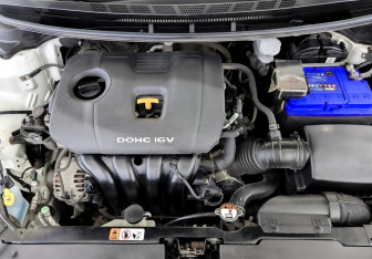 Подержанный автомобиль Kia Cerato Sedan 2017 года (9 фото)