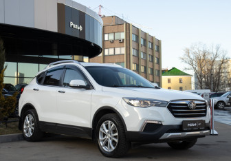 Подержанный автомобиль FAW Besturn X80 2019 года (2 фото)
