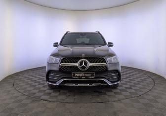 Подержанный автомобиль Mercedes-Benz GLE 2021 года (2 фото)
