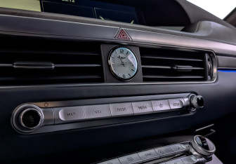 Подержанный автомобиль Genesis G90 2019 года (29 фото)