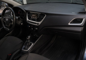 Подержанный автомобиль Hyundai Solaris Sedan 2018 года (7 фото)