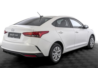 Подержанный автомобиль Hyundai Solaris Sedan 2021 года (5 фото)