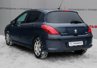 Подержанный автомобиль Peugeot 308 Hatchback 2009 года (7 фото)