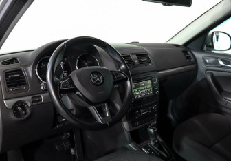 Подержанный автомобиль Skoda Yeti 2014 года (7 фото)