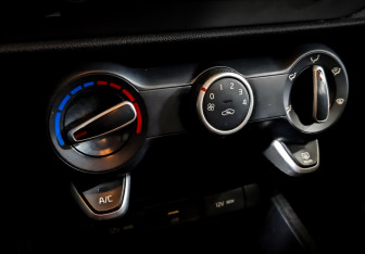 Подержанный автомобиль Kia Rio Hatchback 2021 года (23 фото)