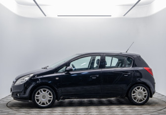 Подержанный автомобиль Opel Corsa 2008 года (8 фото)