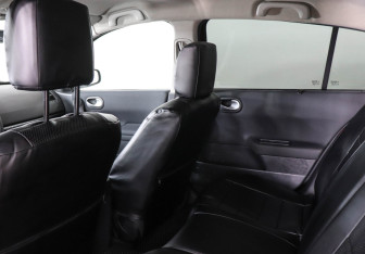 Подержанный автомобиль Renault Megane Sedan 2008 года (12 фото)