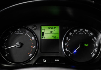 Подержанный автомобиль Skoda Fabia Hatchback 2012 года (10 фото)