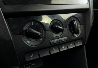 Подержанный автомобиль Skoda Rapid Liftback 2019 года (14 фото)