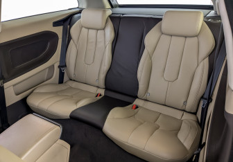 Подержанный автомобиль Land Rover Range Rover Evoque 2012 года (12 фото)