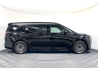 Подержанный автомобиль Zeekr 009 2023 года (4 фото)