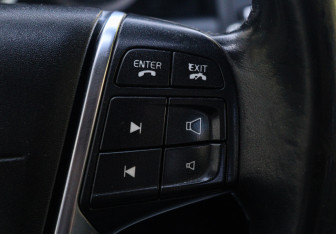 Подержанный автомобиль Volvo XC60 2010 года (19 фото)
