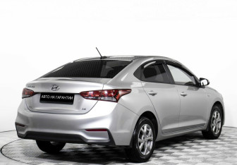 Подержанный автомобиль Hyundai Solaris Sedan 2017 года (5 фото)