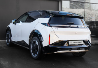 Подержанный автомобиль Zeekr X 2023 года (6 фото)