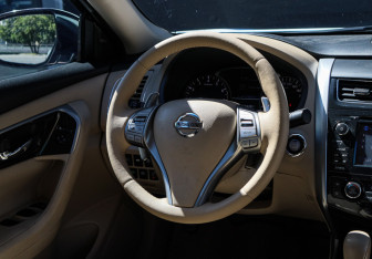 Подержанный автомобиль Nissan Teana 2014 года (12 фото)