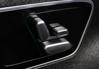 Подержанный автомобиль Jaecoo J8 2024 года (19 фото)