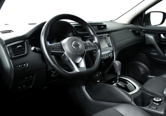 Подержанный автомобиль Nissan Qashqai 2021 года (8 фото)