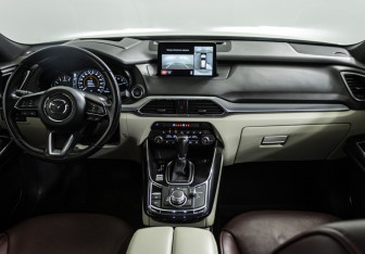 Подержанный автомобиль Mazda CX-9 2021 года (13 фото)