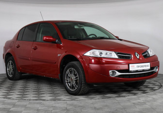 Подержанный автомобиль Renault Megane Sedan 2008 года (3 фото)