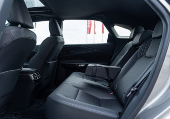 Новый Lexus RX 2025 (9 фото)