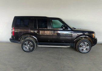 Подержанный автомобиль Land Rover Discovery 2012 года (8 фото)