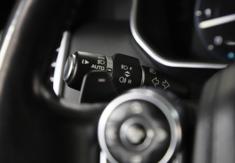 Подержанный автомобиль Land Rover Range Rover 2015 года (24 фото)